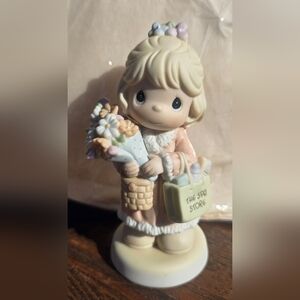 Precious Moments 2002 It's Time To Bless Your Own Day - Spa Flowers Figurine
